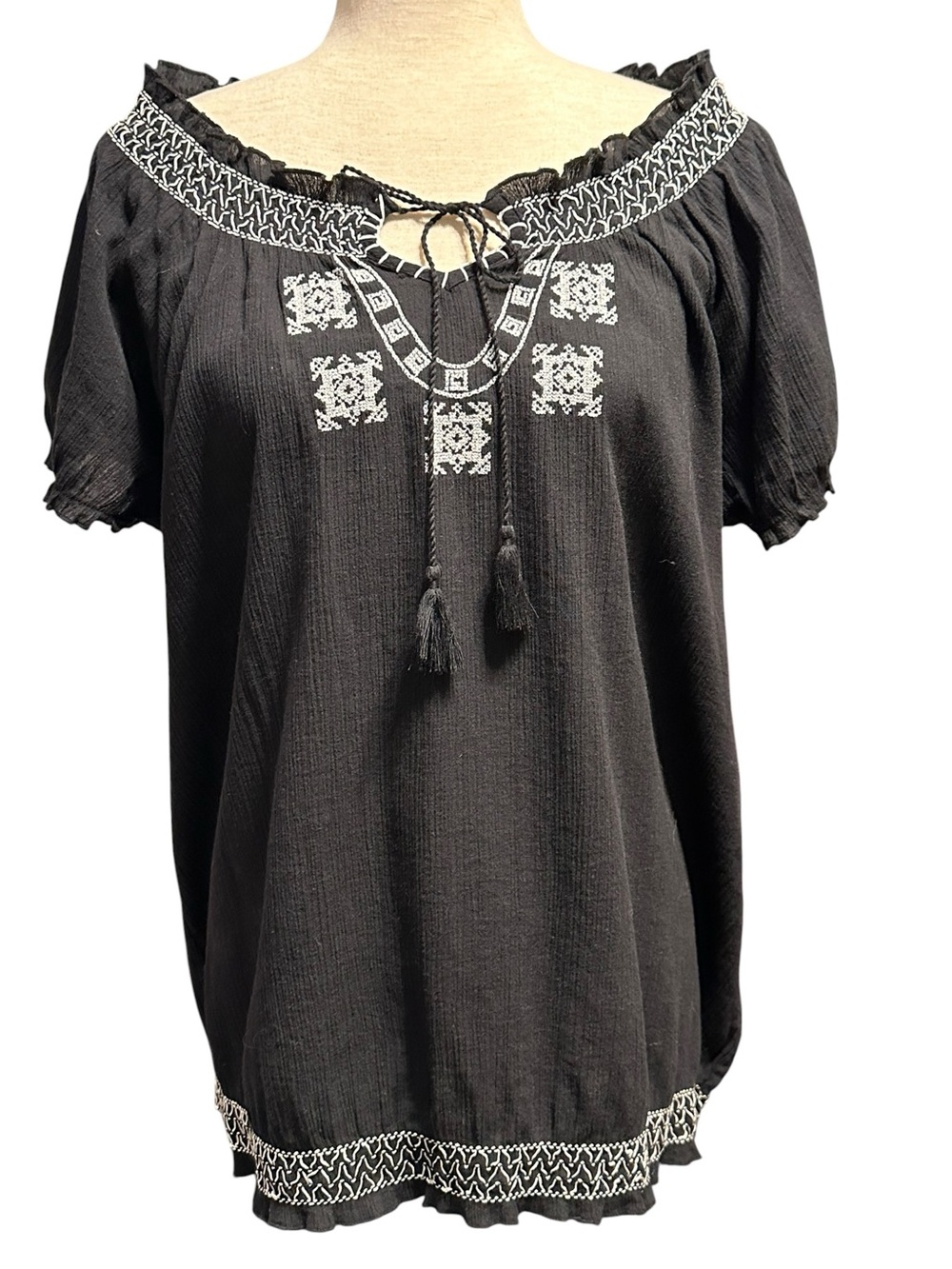 Style & Co Embroidered Peasant Off the Shoulder Top 16W Boho Festival Cottage